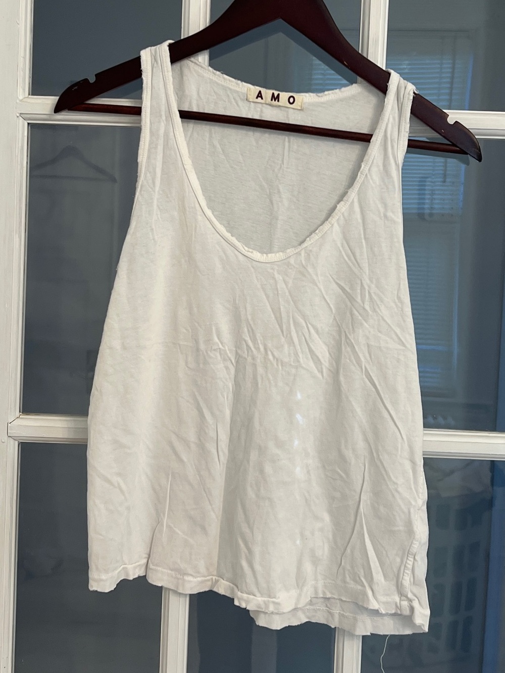 AMO Women's White Scoop Neck Flowy Muscle Tank Top Size S